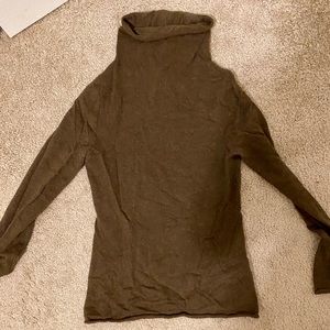 OLD NAVY Cashmere Brown Turtle Neck